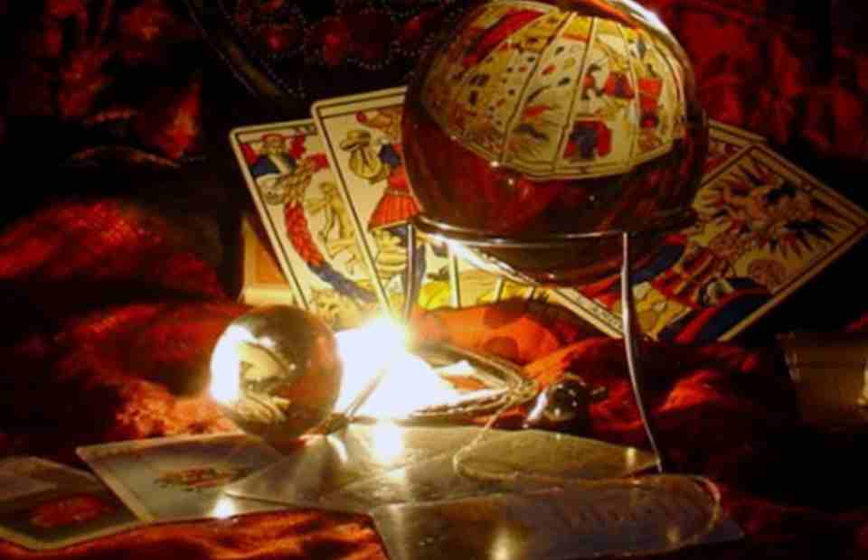 Interactive tarot