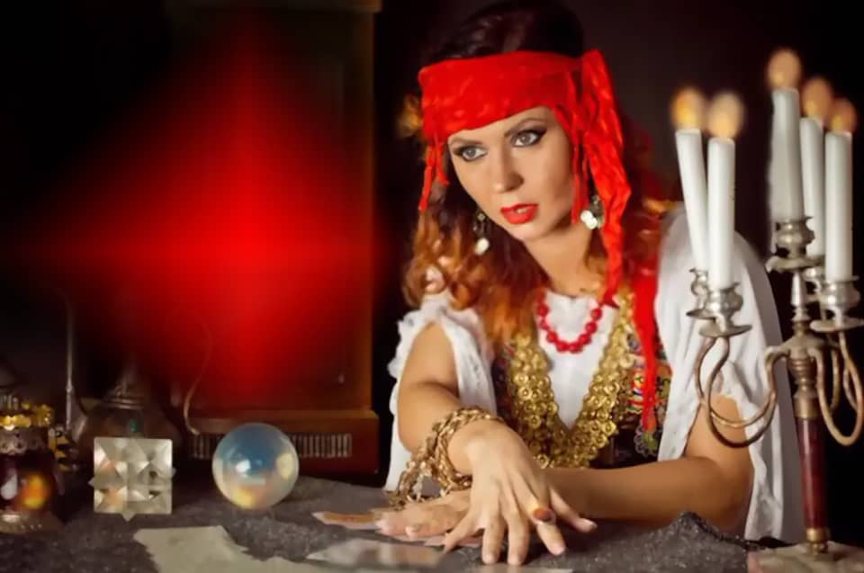 FREE GYPSY TAROT READING 【100% Reliable Gypsy Cards】